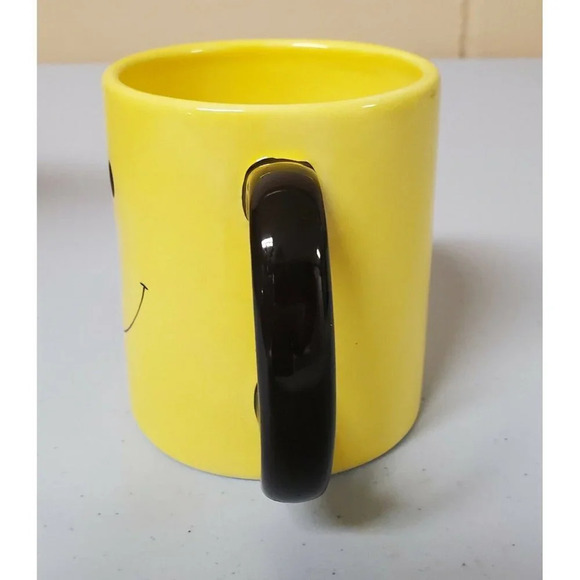 Burton & Burton Smiley Face Mug Cup Yellow with Black Eyes Smile & Handle - Picture 4 of 6